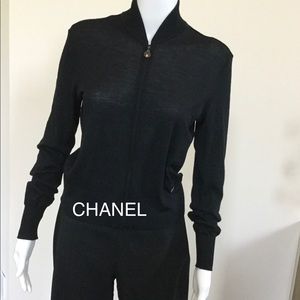 CHANEL black zip sweater. US 10